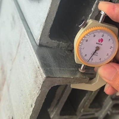Acciaio a canale C a struttura a carbonio con sezione a fiocco per la costruzione e le macchine