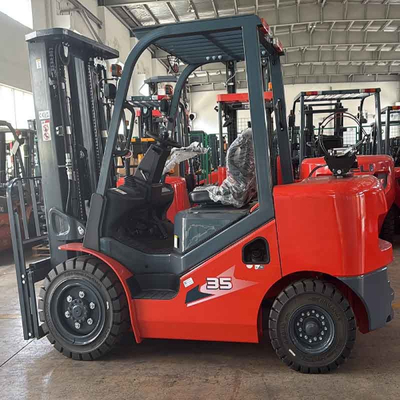 CPQYD35 Carrello elevatore controbilanciato GPL 3,5t Pneumatici pieni - Uso magazzino/agricolo