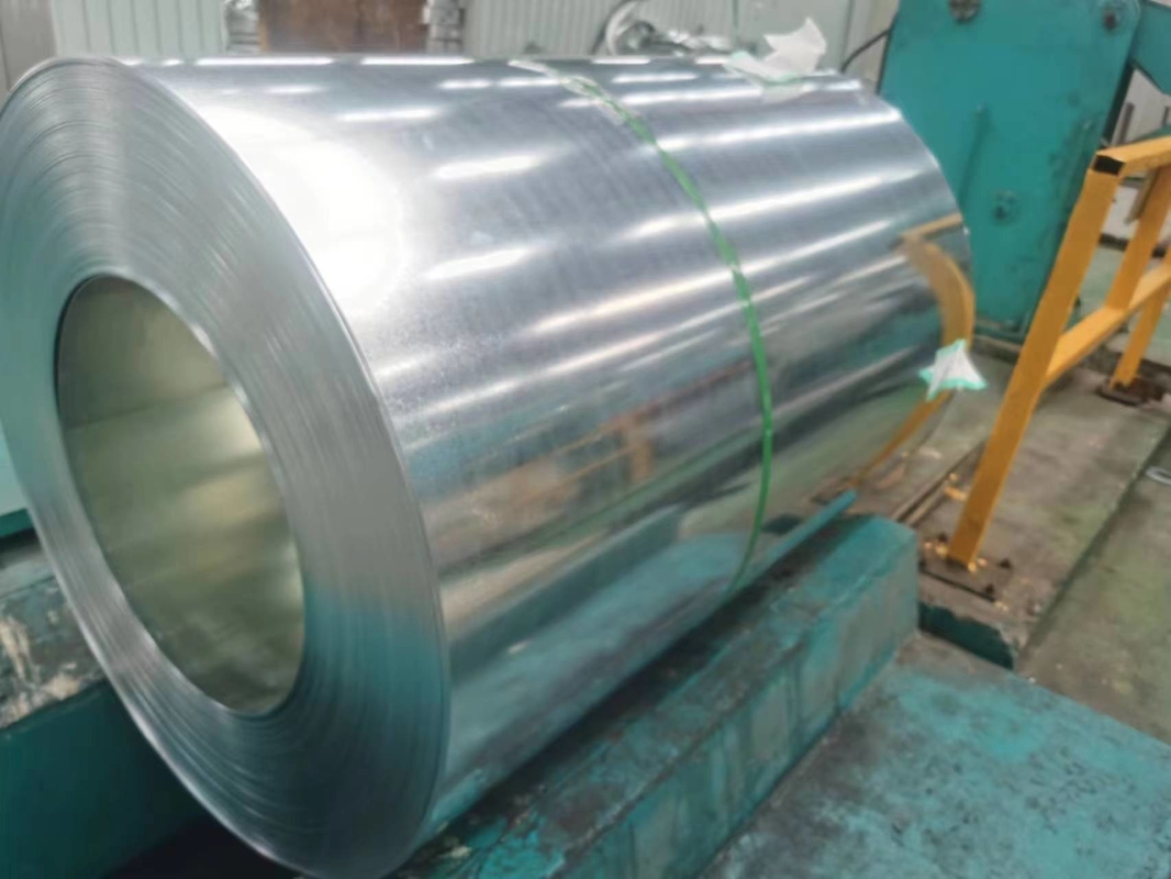 lo spessore che di 0.5mm-1mm la immersione calda ha galvanizzato le dimensioni d'acciaio ha galvanizzato il rotolo della lamiera sottile