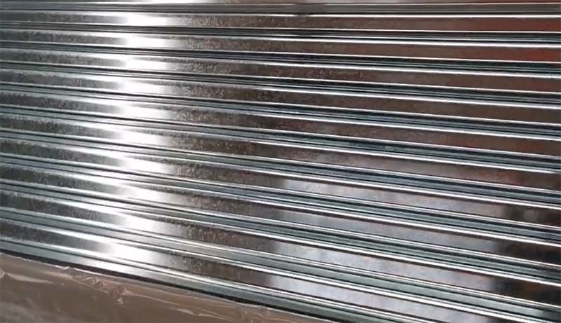 Dx51d GI lamiera di acciaio ondulato rivestita di zinco lamiera di tetto ondulato galvanizzata