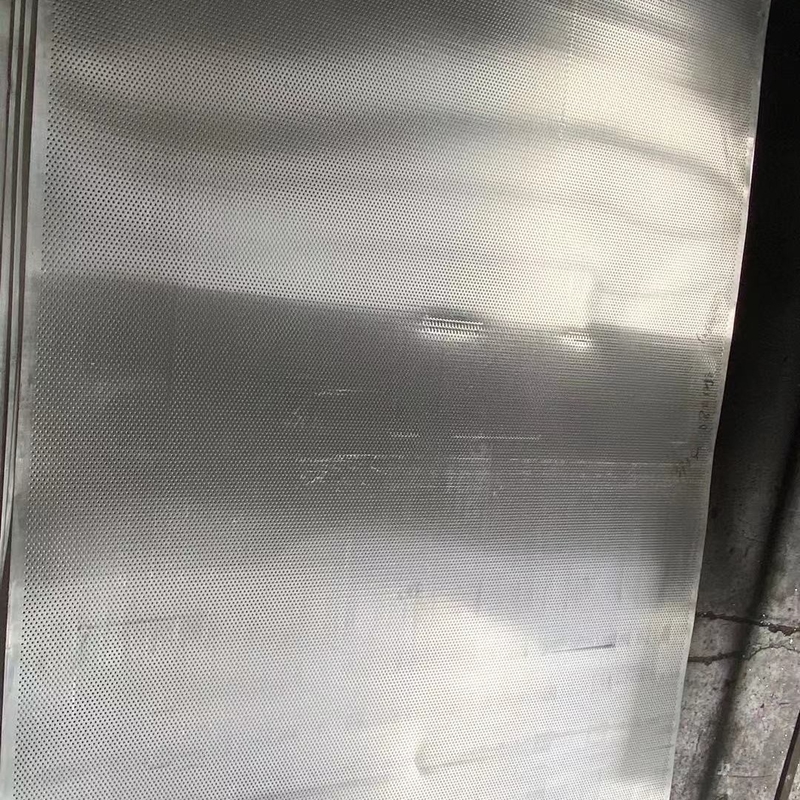 il foro di quadrato galvanizzato decorazione del patè di spessore di 1.0mm ha scanalato lo strato di alluminio