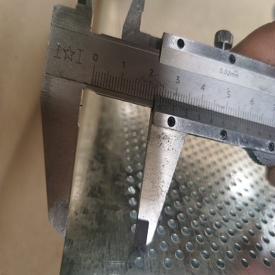 0.2mm - 1mm ha galvanizzato il metallo perforato Mesh Plate For Decoration