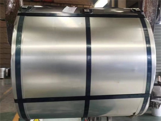 L'acciaio galvanizzato immerso caldo di SGCC arrotola 0.5mm per coprire gli strati